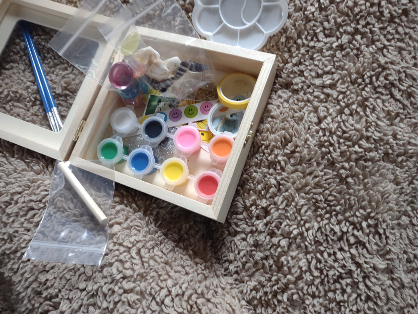 Treasures & Memories DIY Craft Kit