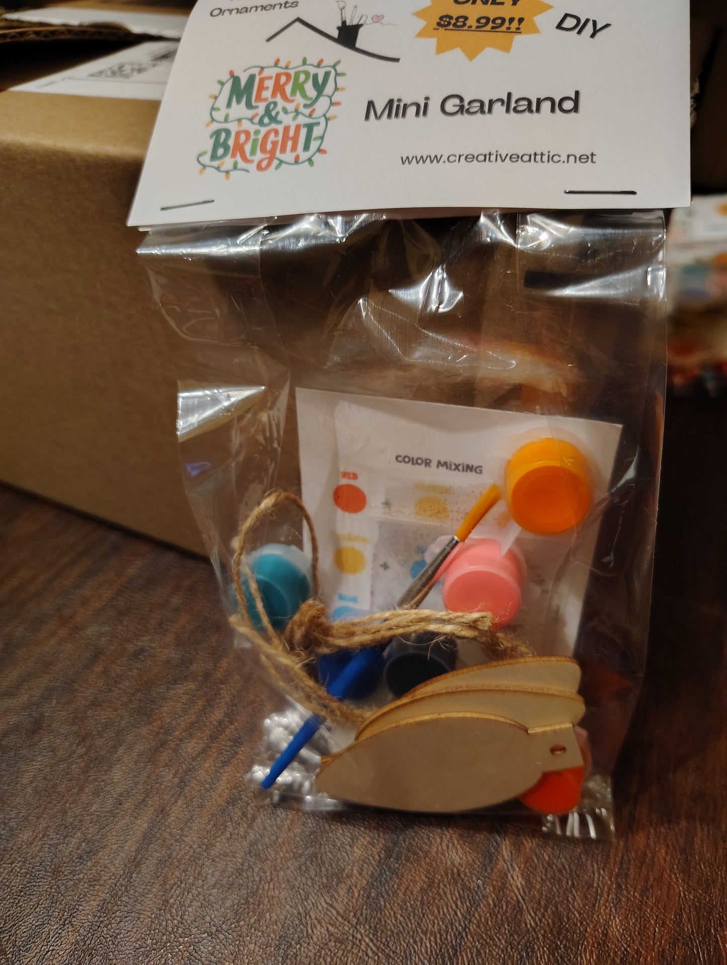 "Merry & Bright" Mini Garland Kit