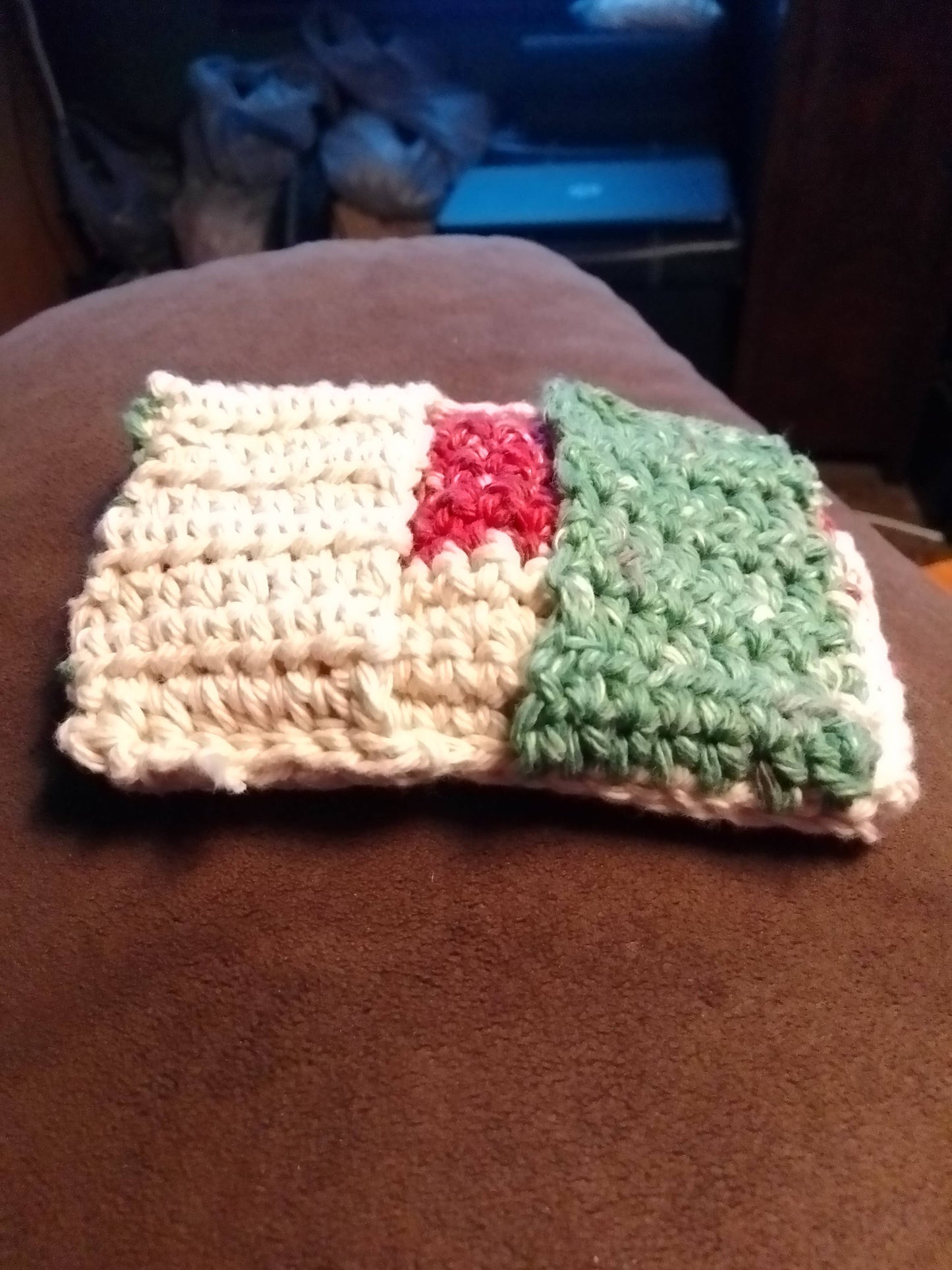 Handmade Fingertip Pot Holder